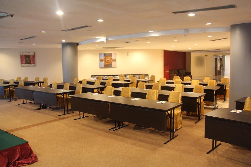 Nam Center Hotel Kemayoran จาการ์ตา ภายนอก รูปภาพ
