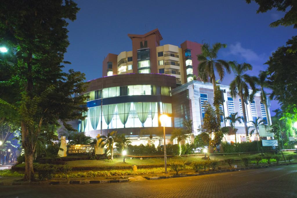 Nam Center Hotel Kemayoran จาการ์ตา ภายนอก รูปภาพ