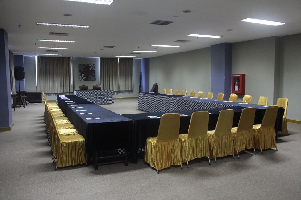 Nam Center Hotel Kemayoran จาการ์ตา ภายนอก รูปภาพ